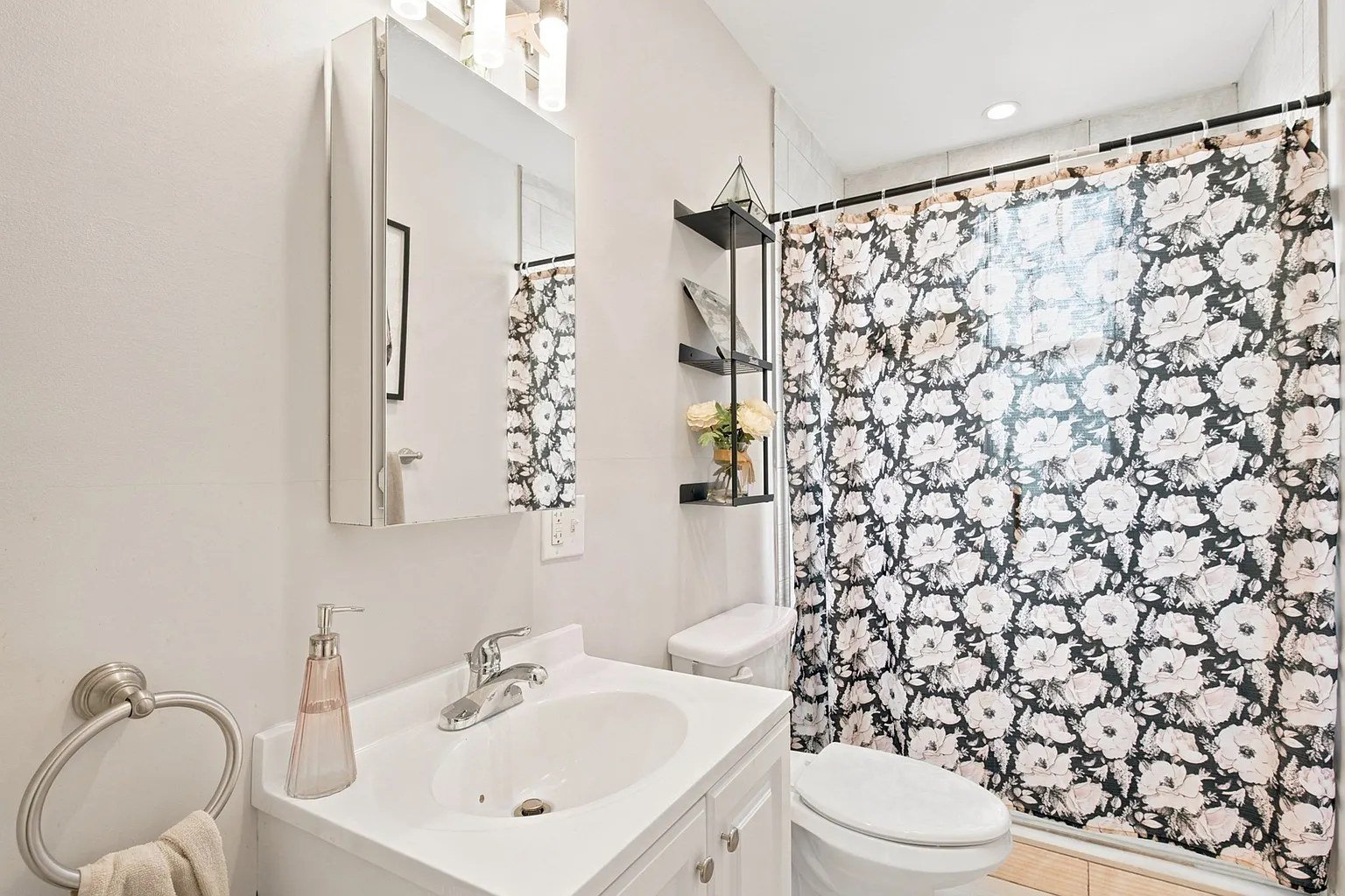 640 Morton St Unit 2, Mattapan, MA 02126
